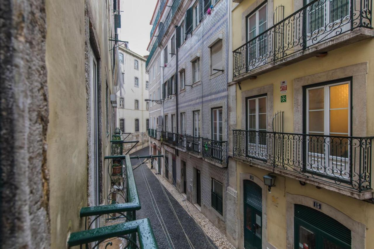 Lovelystay - Vintage Flat Near Santa Justa Elevator! Lisbon Exterior photo